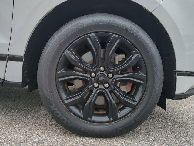 2022 Ford Edge SE