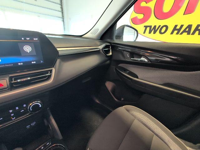 2025 Chevrolet TrailBlazer AWD LS