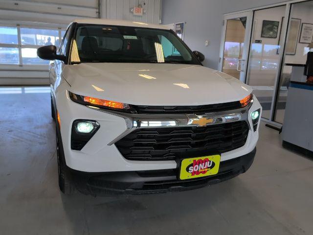 2025 Chevrolet TrailBlazer AWD LS