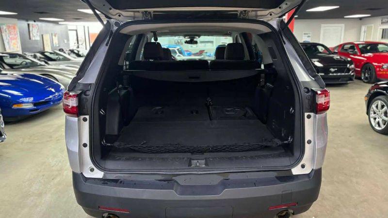2020 Chevrolet Traverse FWD LS