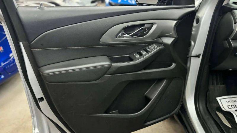 2020 Chevrolet Traverse FWD LS