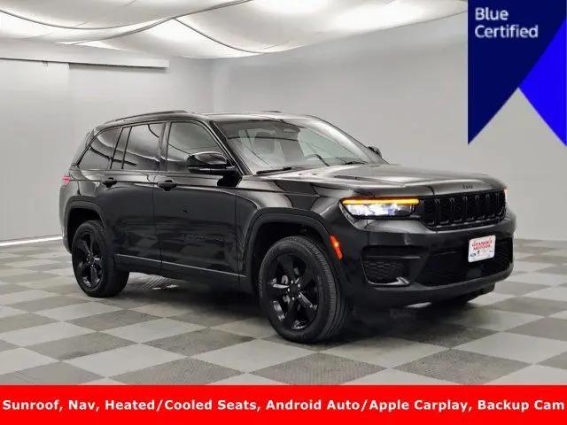 2023 Jeep Grand Cherokee Altitude 4x4 for sale in Granger, IA