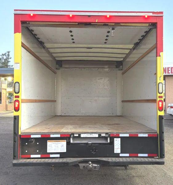 2015 GMC Savana Cutaway 3500