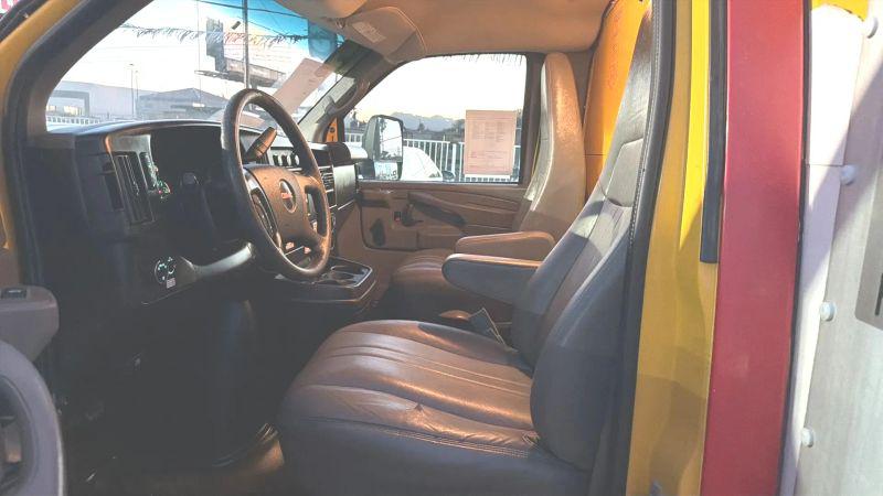 2015 GMC Savana Cutaway 3500