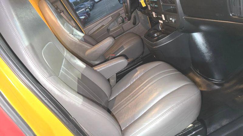 2015 GMC Savana Cutaway 3500