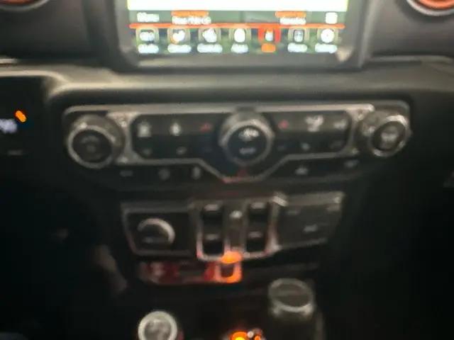 2022 Jeep Gladiator Sport