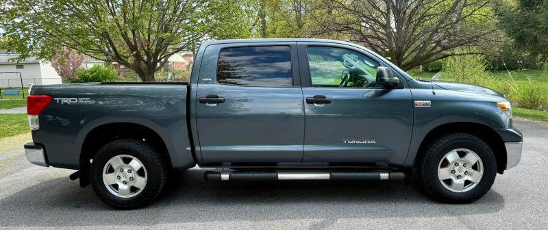2010 Toyota Tundra Grade 5.7L V8