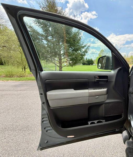 2010 Toyota Tundra Grade 5.7L V8