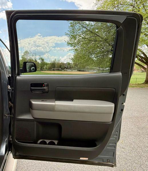 2010 Toyota Tundra Grade 5.7L V8