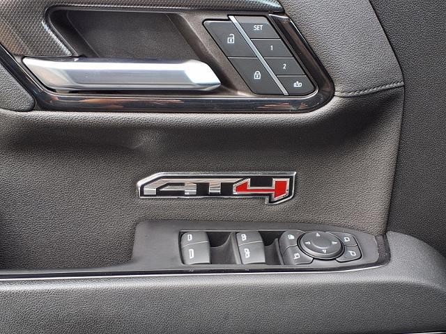 2024 GMC Sierra 1500 4WD Crew Cab Short Box AT4