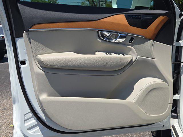 2019 Volvo XC90 Hybrid T8 Inscription