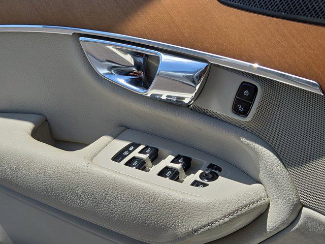 2019 Volvo XC90 Hybrid T8 Inscription
