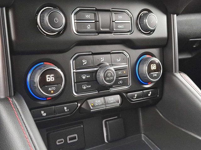 2024 Chevrolet Suburban 4WD RST
