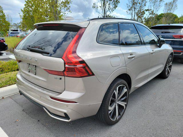 2025 Volvo XC60 B5 Ultra