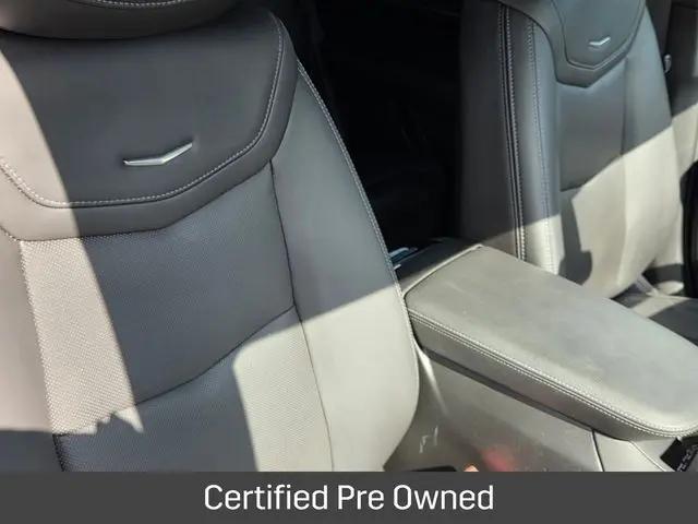 2022 Cadillac XT5 AWD Premium Luxury