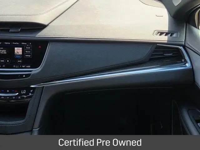2022 Cadillac XT5 AWD Premium Luxury