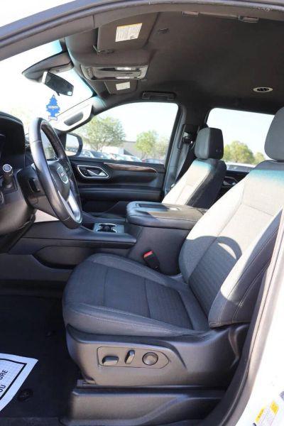 2022 GMC Yukon XL 4WD SLE