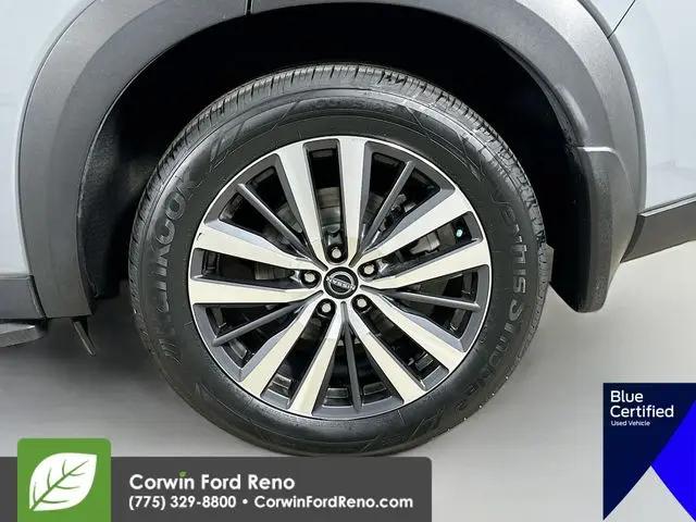 2022 Nissan Pathfinder Platinum 4WD