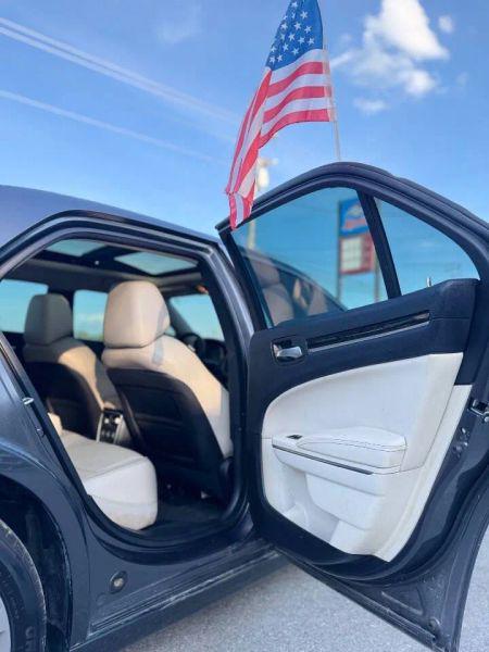 2016 Chrysler 300 300C