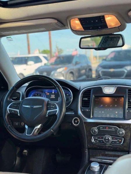 2016 Chrysler 300 300C