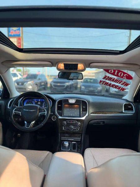 2016 Chrysler 300 300C