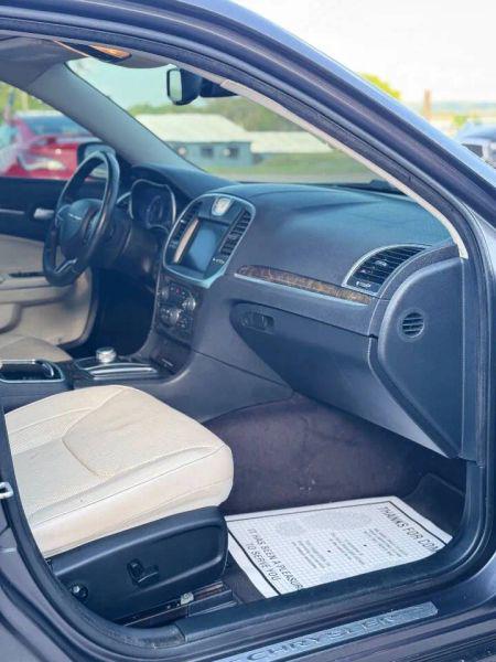 2016 Chrysler 300 300C