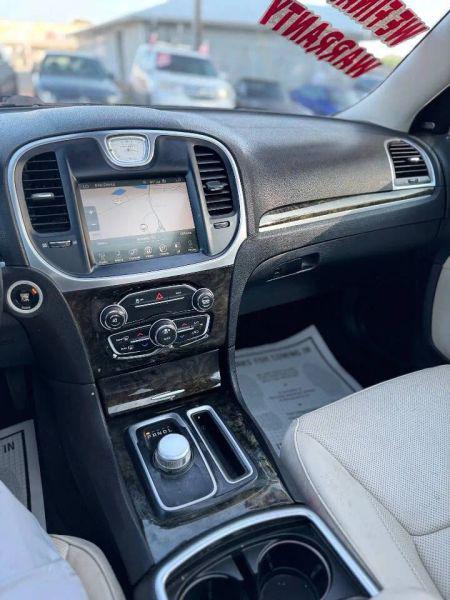 2016 Chrysler 300 300C