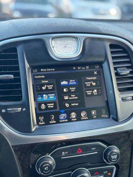 2016 Chrysler 300 300C