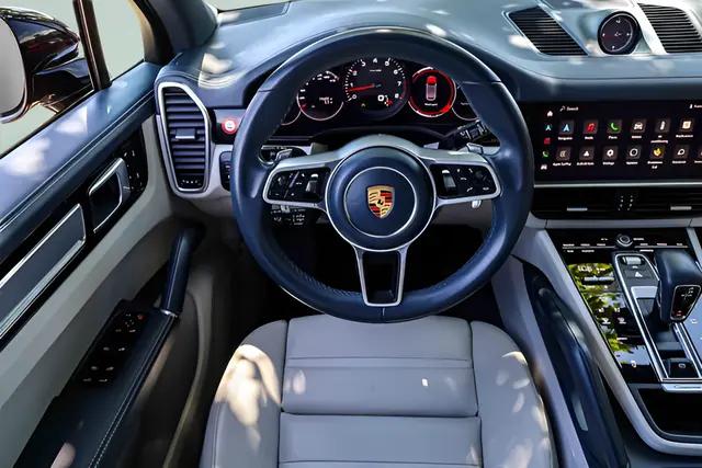 2023 Porsche Cayenne Platinum Edition