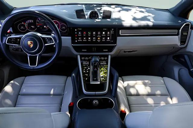 2023 Porsche Cayenne Platinum Edition