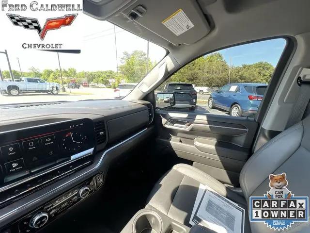 2025 GMC Sierra 1500 2WD Crew Cab Short Box SLT