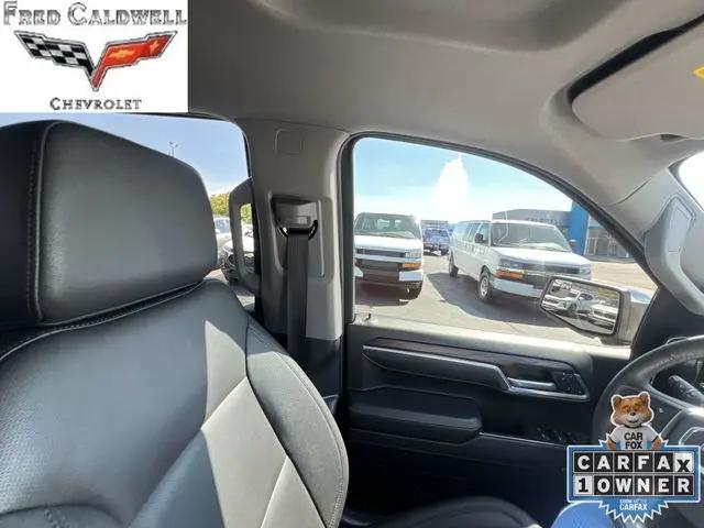 2025 GMC Sierra 1500 2WD Crew Cab Short Box SLT