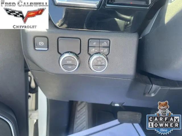 2025 GMC Sierra 1500 2WD Crew Cab Short Box SLT