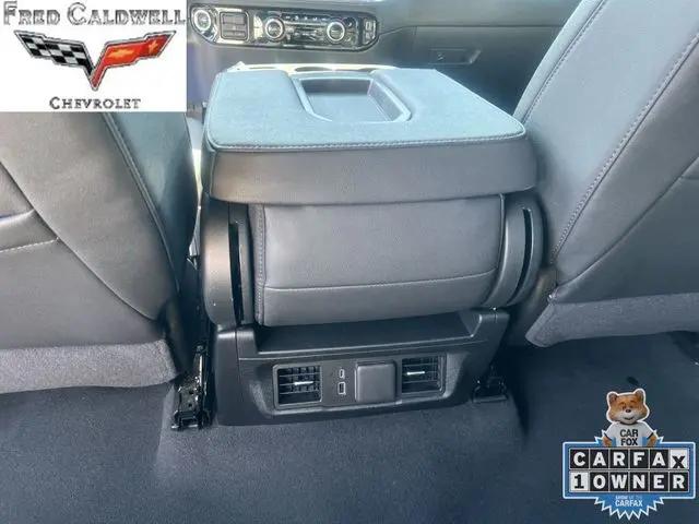 2025 GMC Sierra 1500 2WD Crew Cab Short Box SLT