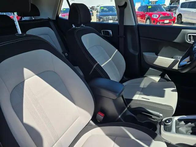 2025 Hyundai Venue SEL