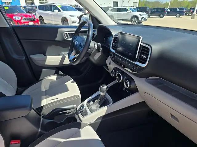 2025 Hyundai Venue SEL