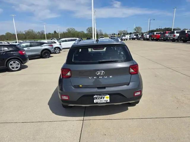 2025 Hyundai Venue SEL