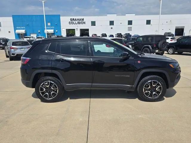 2025 Jeep Compass Trailhawk 4x4
