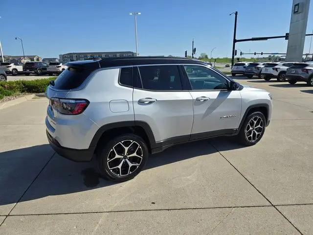 2025 Jeep Compass Limited 4x4