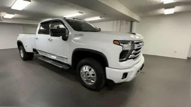 2024 Chevrolet Silverado 3500HD 4WD Crew Cab Long Bed High Country for sale in Herculaneum, MO