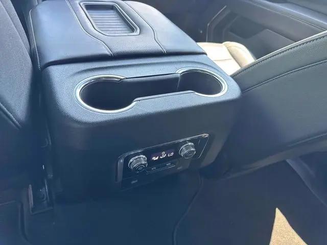 2024 GMC Yukon 2WD SLT