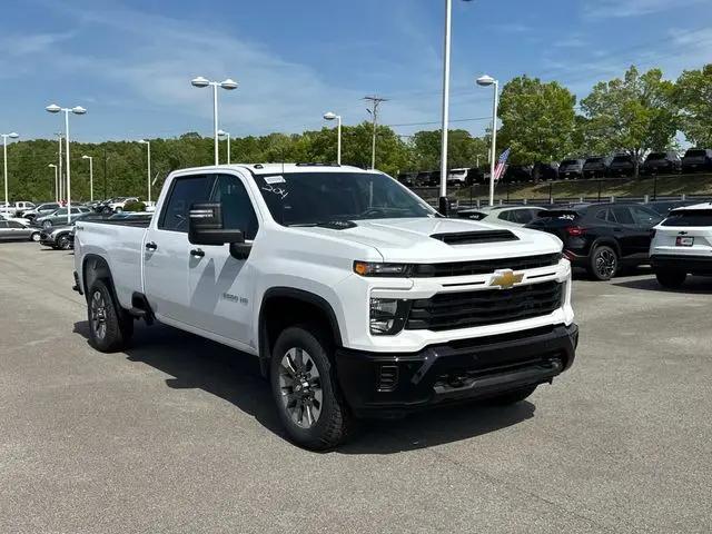 2026 Chevrolet Silverado 2500HD Crew Cab, Long Bed, Custom, 4WD