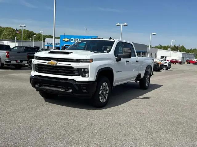 2026 Chevrolet Silverado 2500HD Crew Cab, Long Bed, Custom, 4WD
