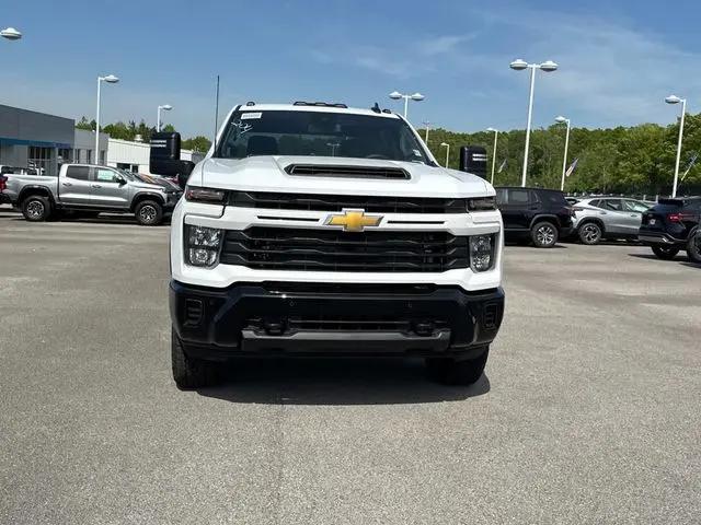 2026 Chevrolet Silverado 2500HD Crew Cab, Long Bed, Custom, 4WD