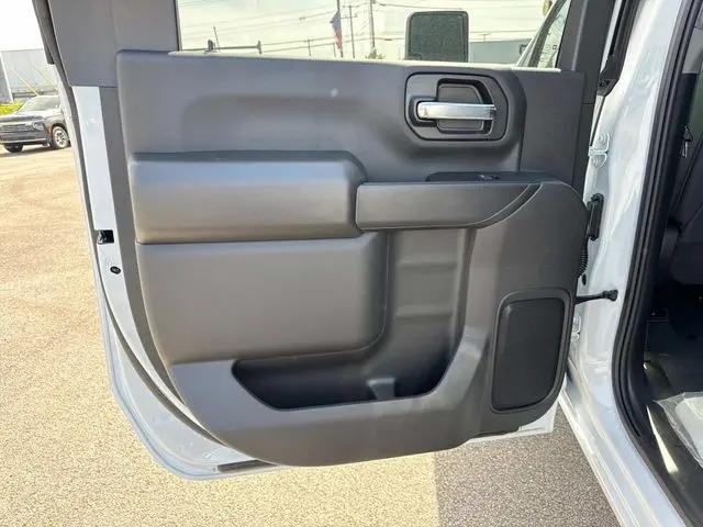 2026 Chevrolet Silverado 2500HD Crew Cab, Long Bed, Custom, 4WD