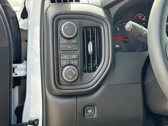 2026 Chevrolet Silverado 2500HD Crew Cab, Long Bed, Custom, 4WD