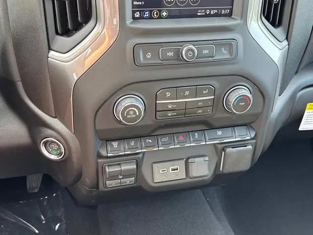 2026 Chevrolet Silverado 2500HD Crew Cab, Long Bed, Custom, 4WD