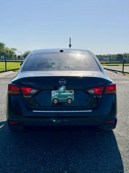 2023 Nissan Altima SR FWD