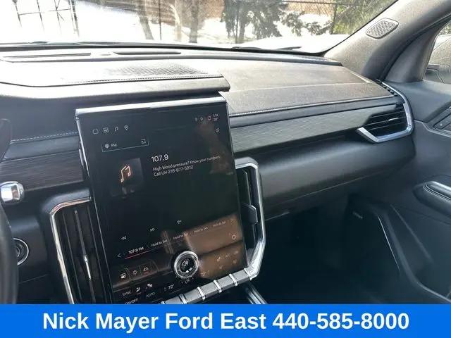 2024 GMC Acadia FWD Elevation