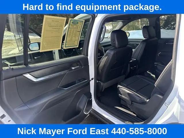 2024 GMC Acadia FWD Elevation